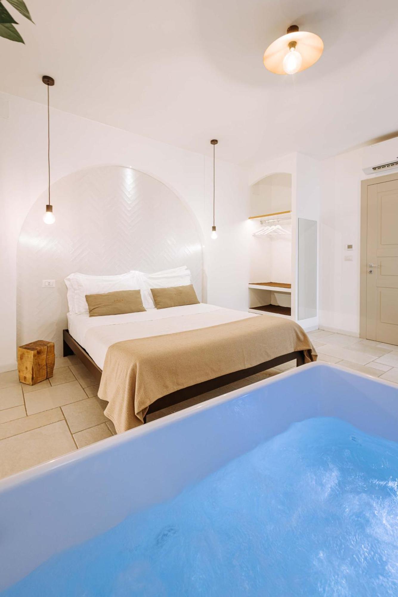 Dirium - Exclusive Rooms Monopoli Exterior photo